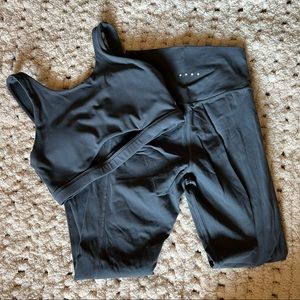 Acta Leggings and Bra Set